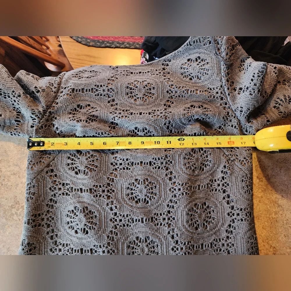 Adrianna Papell Gray Crochet Dress Size 12 - Picture 5 of 8